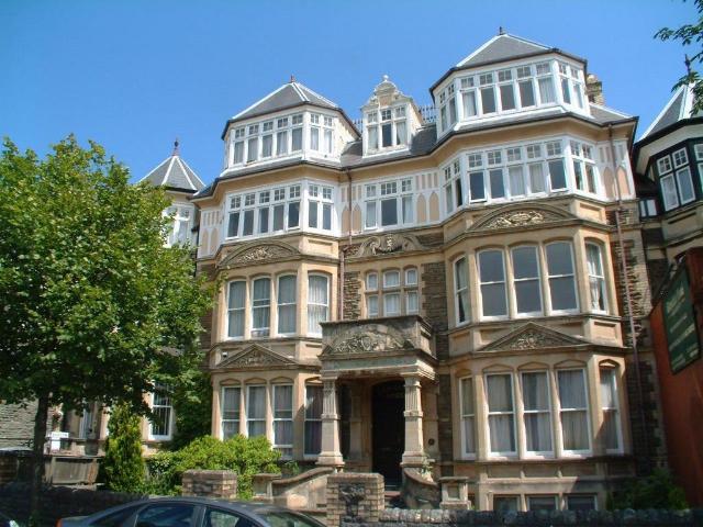 Flat for sale in Penarth Marina, Penarth