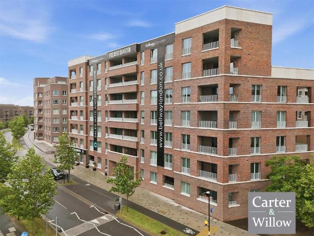 Flat for sale in Barking Riverside, Greater London