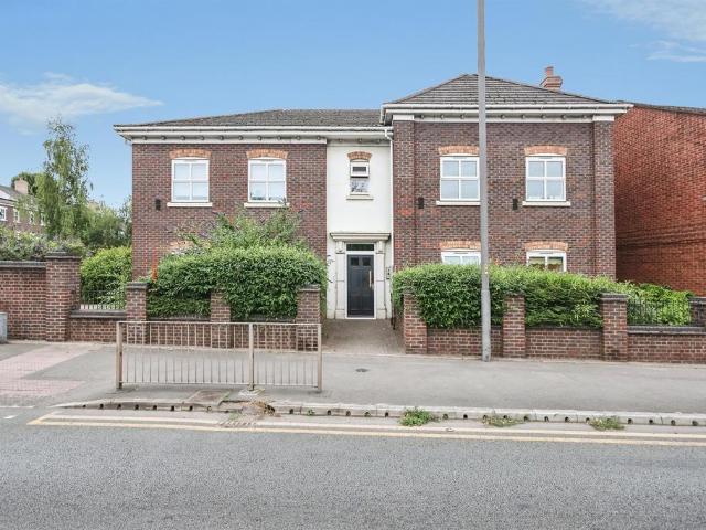 Flat for sale in Audnam, Wordsley