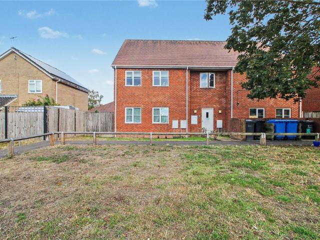 Flat for sale in Heartsease, East Bank