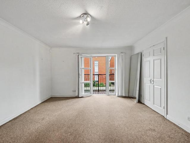 Flat for sale in Piccadilly, Manchester