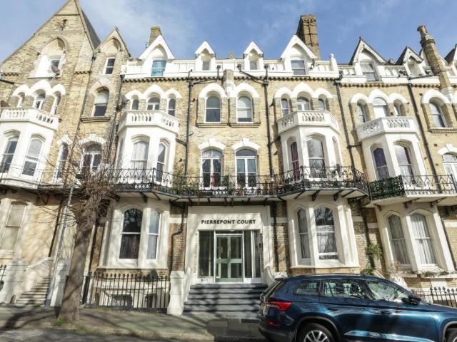 Flat for sale in East Cliff, Thanet