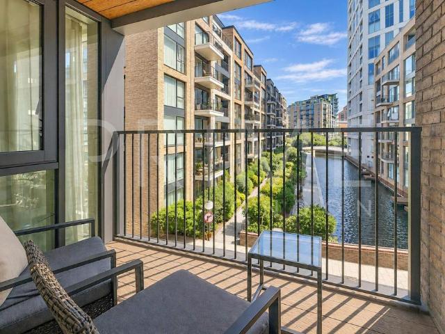 Flat for sale in Greater London
