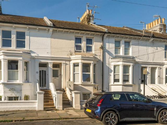 Flat for sale in Aldrington, Isle Of Man