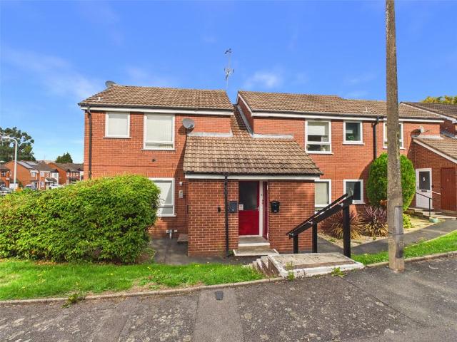 Flat for sale in Lyppard Grange, Worcester