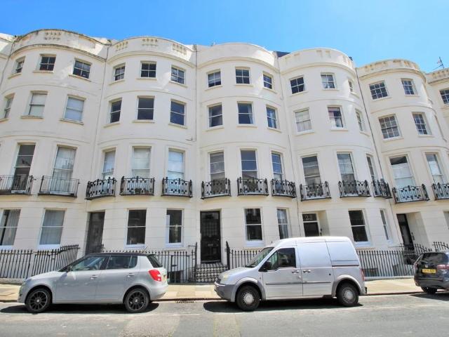 Flat for sale in Brunswick