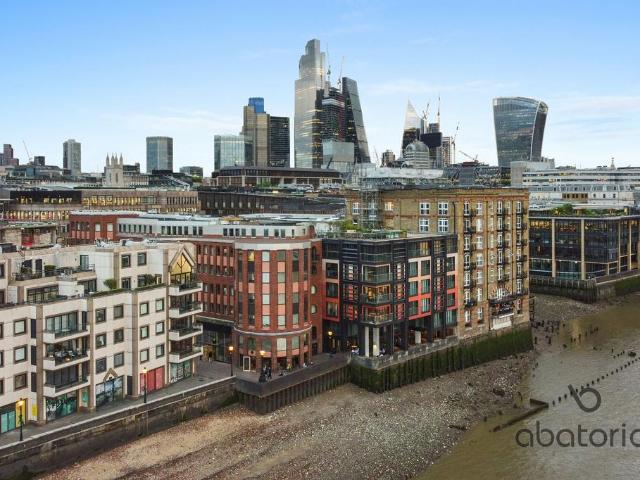 Flat for sale in Lyons, Greater London