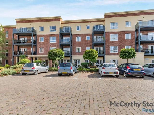 Flat for sale in Bromsgrove