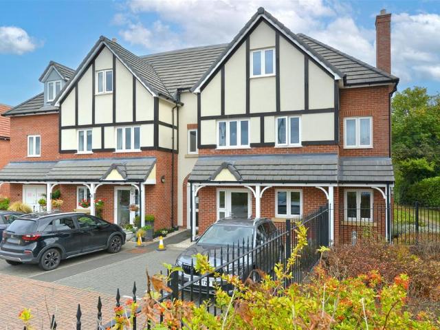 Flat for sale in Frankwell, Shropshire