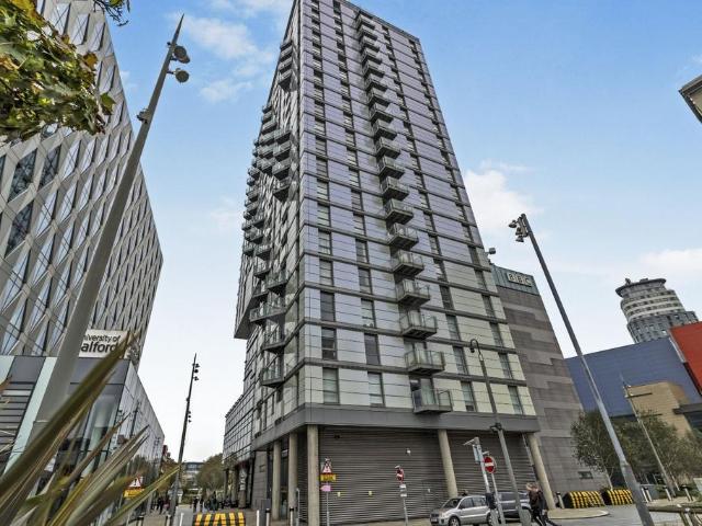 Flat for sale in Salford, Greater Manchester