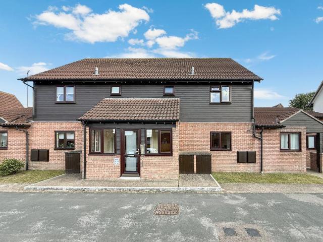 Flat for sale in Eastbridge, Suffolk
