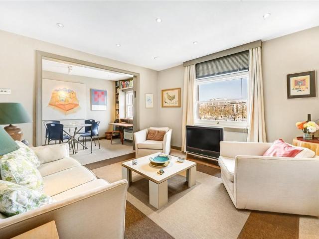 Flat for sale in Knightsbridge, Greater London