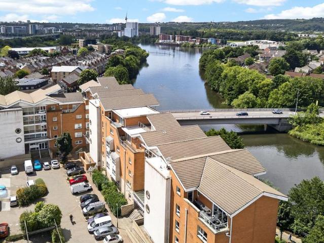 Flat for sale in Falcon Lodge, Wales