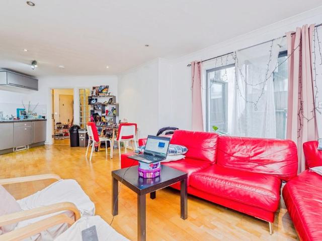 Flat for sale in Falcon Lodge, Wales