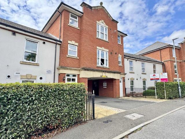 Flat for sale in Great and Little Leighs, Chelmsford