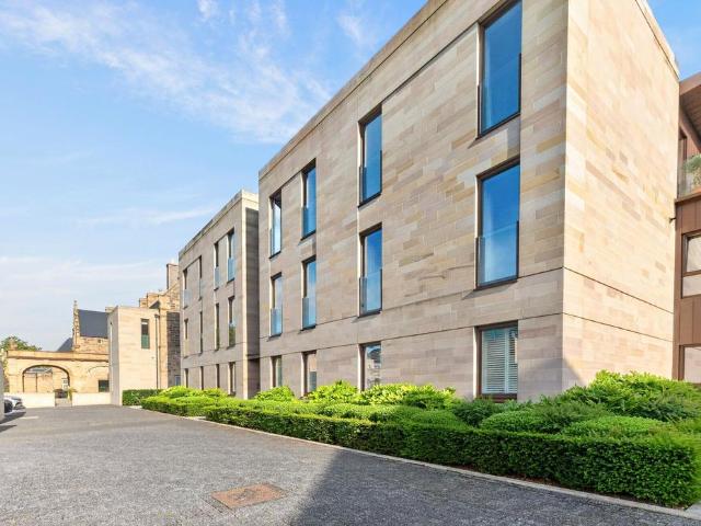 Flat for sale in Balgreen, Murrayfield