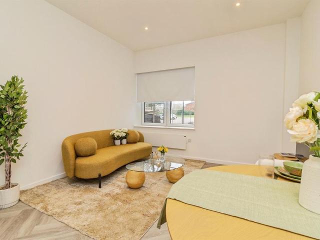 Flat for sale in Fenny Stratford, Milton Keynes