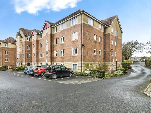 Flat for sale in Salford, Greater Manchester