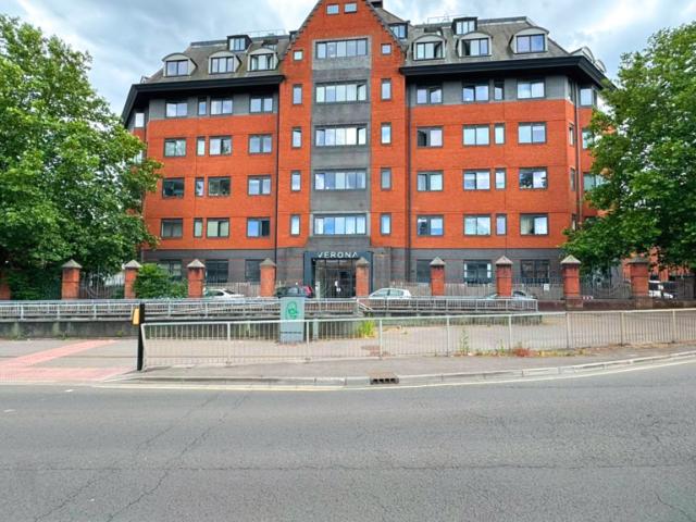 Flat for sale in Slough