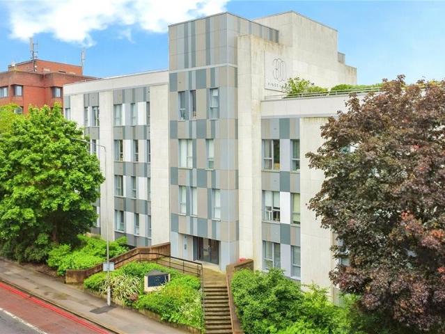 Flat for sale in Newtown, Reading