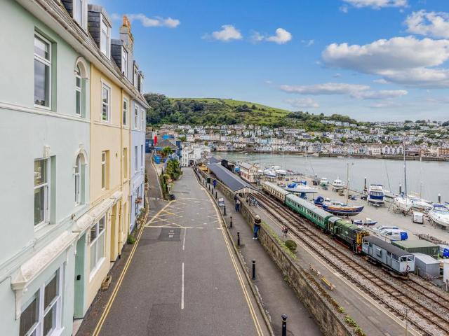 Flat for sale in Kingswear, South Hams
