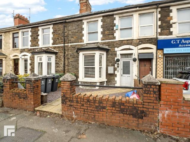 Flat for sale in Falcon Lodge, Wales