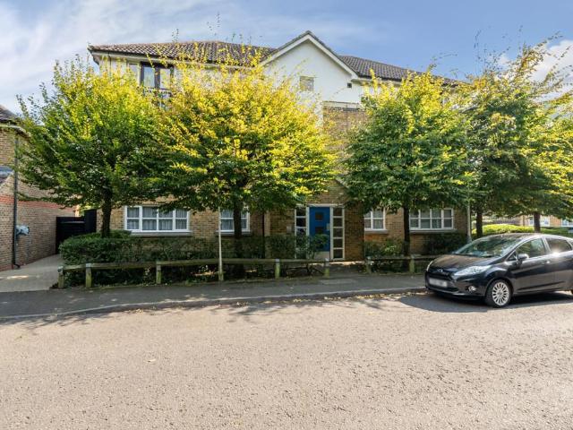 Flat for sale in Greater London