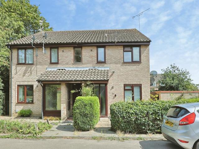 Flat for sale in Crostwick, Norfolk