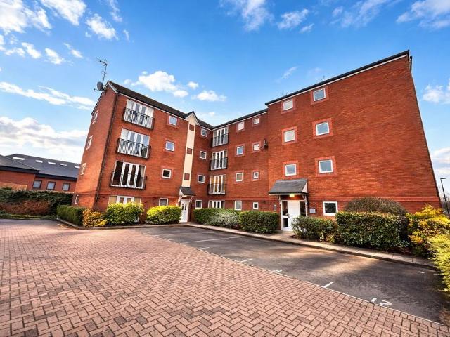 Flat for sale in West Midlands