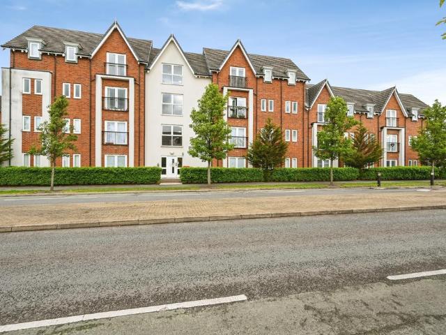 Flat for sale in Chapelford, Warrington