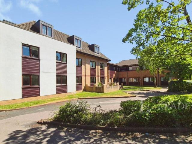Flat for sale in North Fareham, Fareham