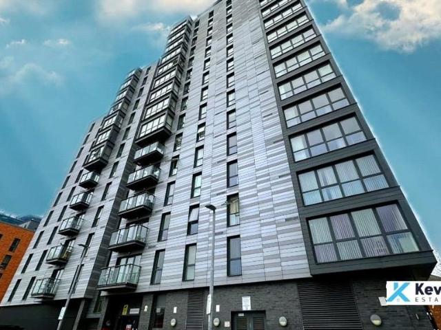 Flat for sale in Slough