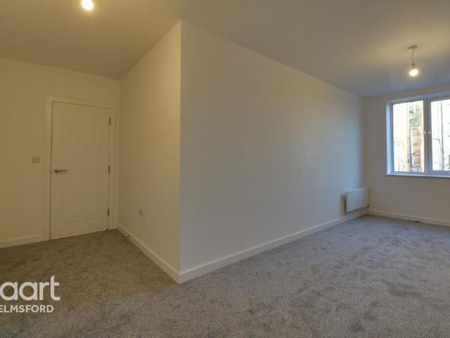 Flat for sale in Moulsham, Chelmsford