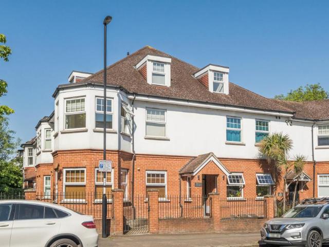 Flat for sale in London Borough of Lewisham, Isle Of Man