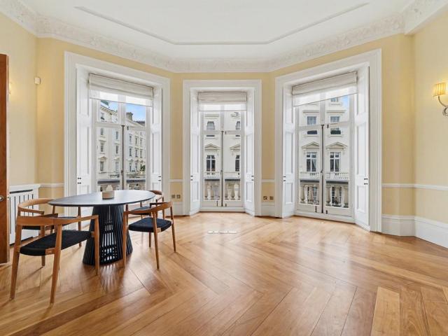 Flat for sale in Belgravia, Isle Of Man