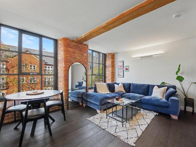 Flat for sale in Piccadilly, Manchester