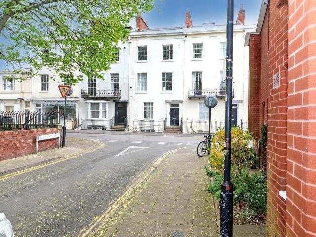 Flat for sale in Sydenham, Green Close