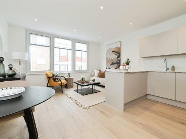 Flat for sale in Old Town, Shephall