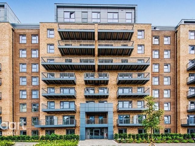 Flat for sale in Colindale, Greater London