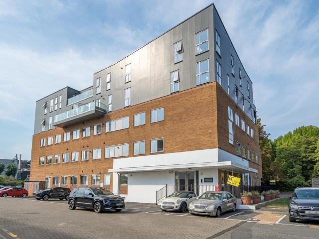 Flat for sale in Foots Cray Estate, Greater London