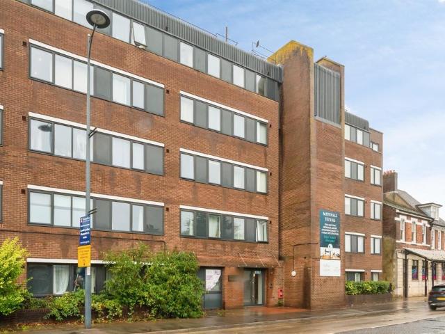Flat for sale in Newtown, Eastleigh