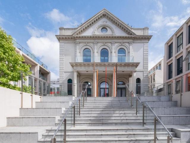 Flat for sale in St Helier, Greater London