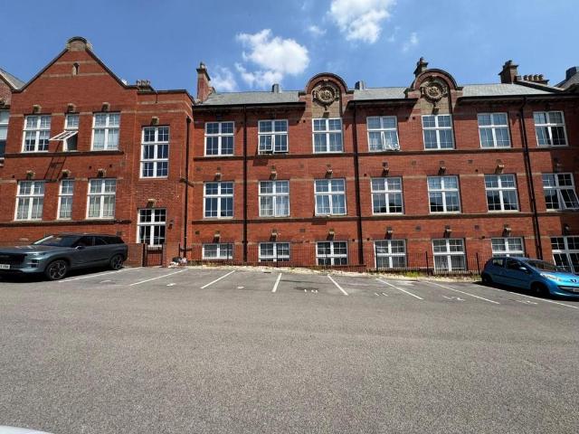 Flat for sale in West Midlands