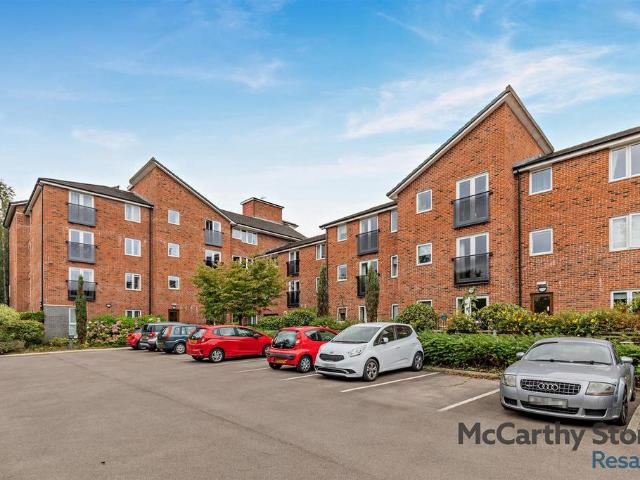 Flat for sale in Georgia, Greater Manchester