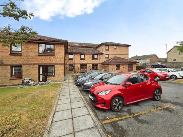 Flat for sale in Nangreaves, Wales