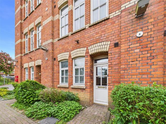 Flat for sale in Stroud, School House