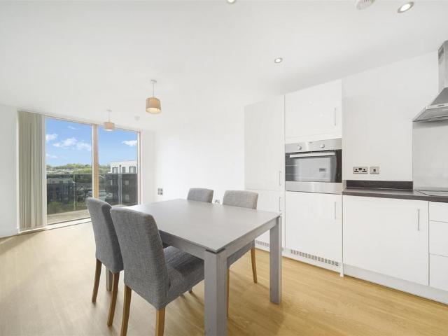 Flat for sale in London Borough of Lewisham, Deptford