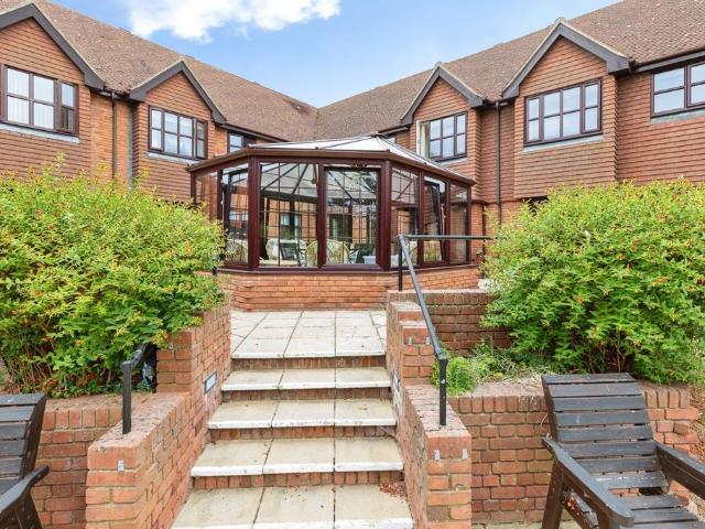 Flat for sale in Hoo St Werburgh