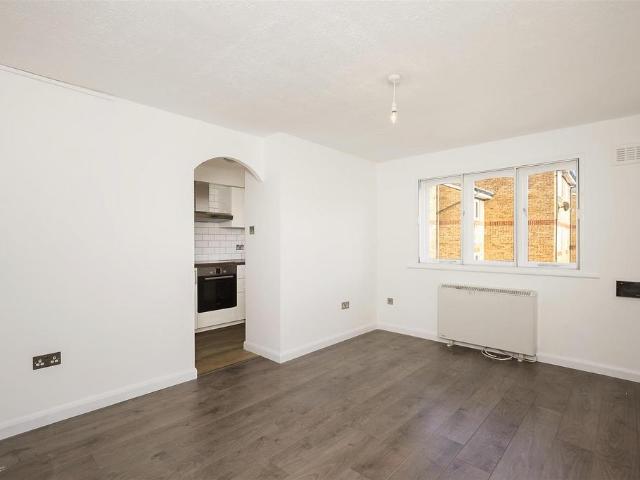 Flat for sale in London Borough of Brent, Greater London
