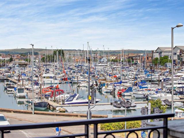 Flat for sale in Rodwell, Weymouth